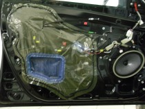 TOYOTA CAMRY -шумоизоляция дверей, пола, арок, багажника, потолка и задней полки автомобиля